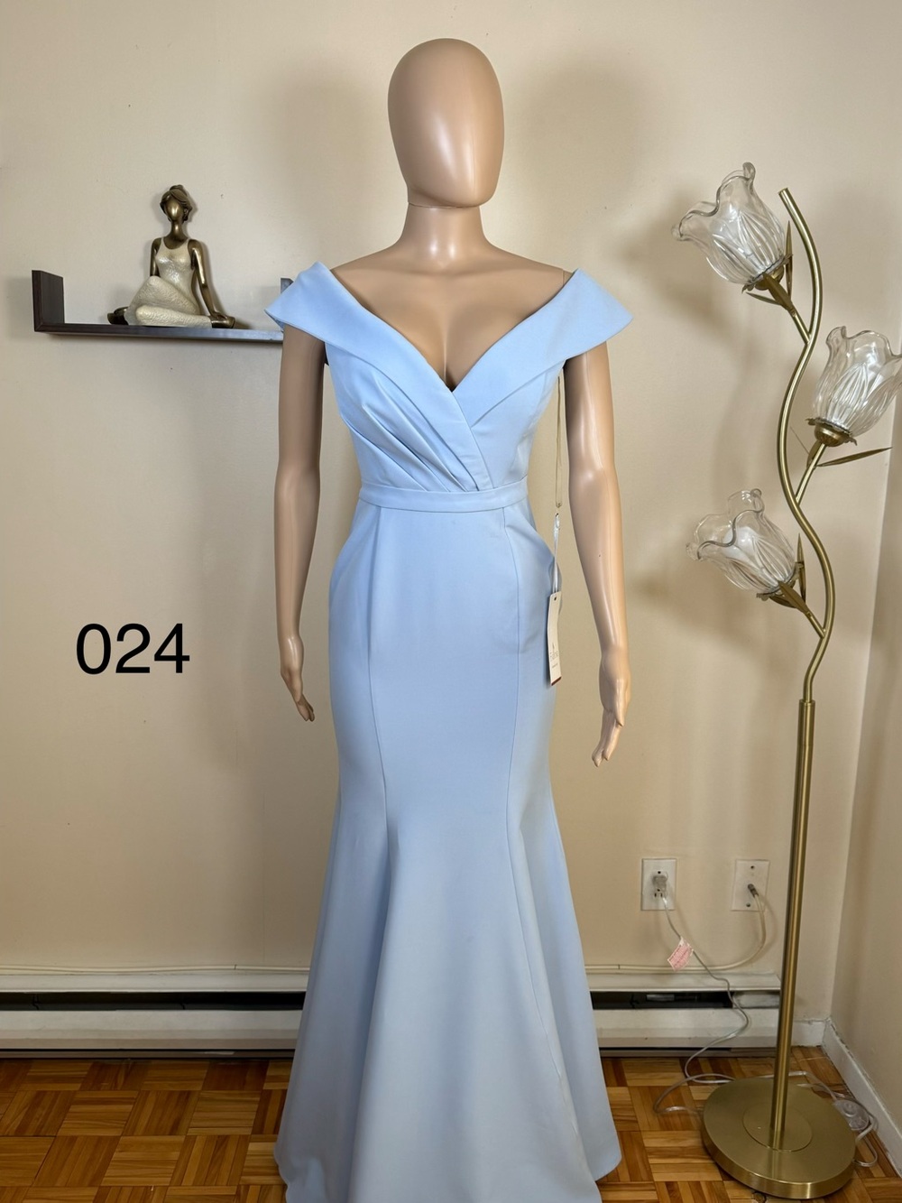 Elegant Light Blue Off-Shoulder Mermaid Dress